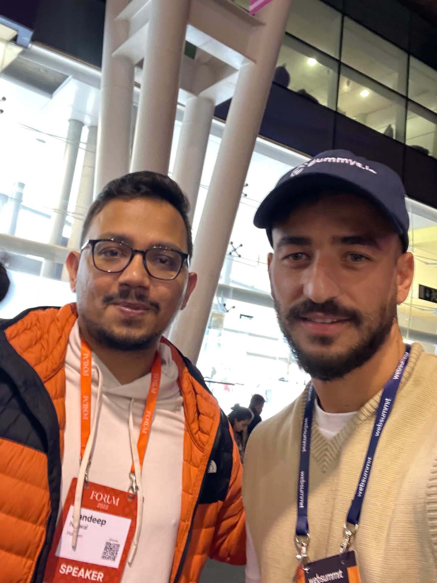 Pasquale Sorrentino con Sandeep Nailwal, co-fondatore di Polygon, al Web Summit